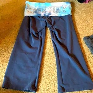 Crop VS PINK leggings